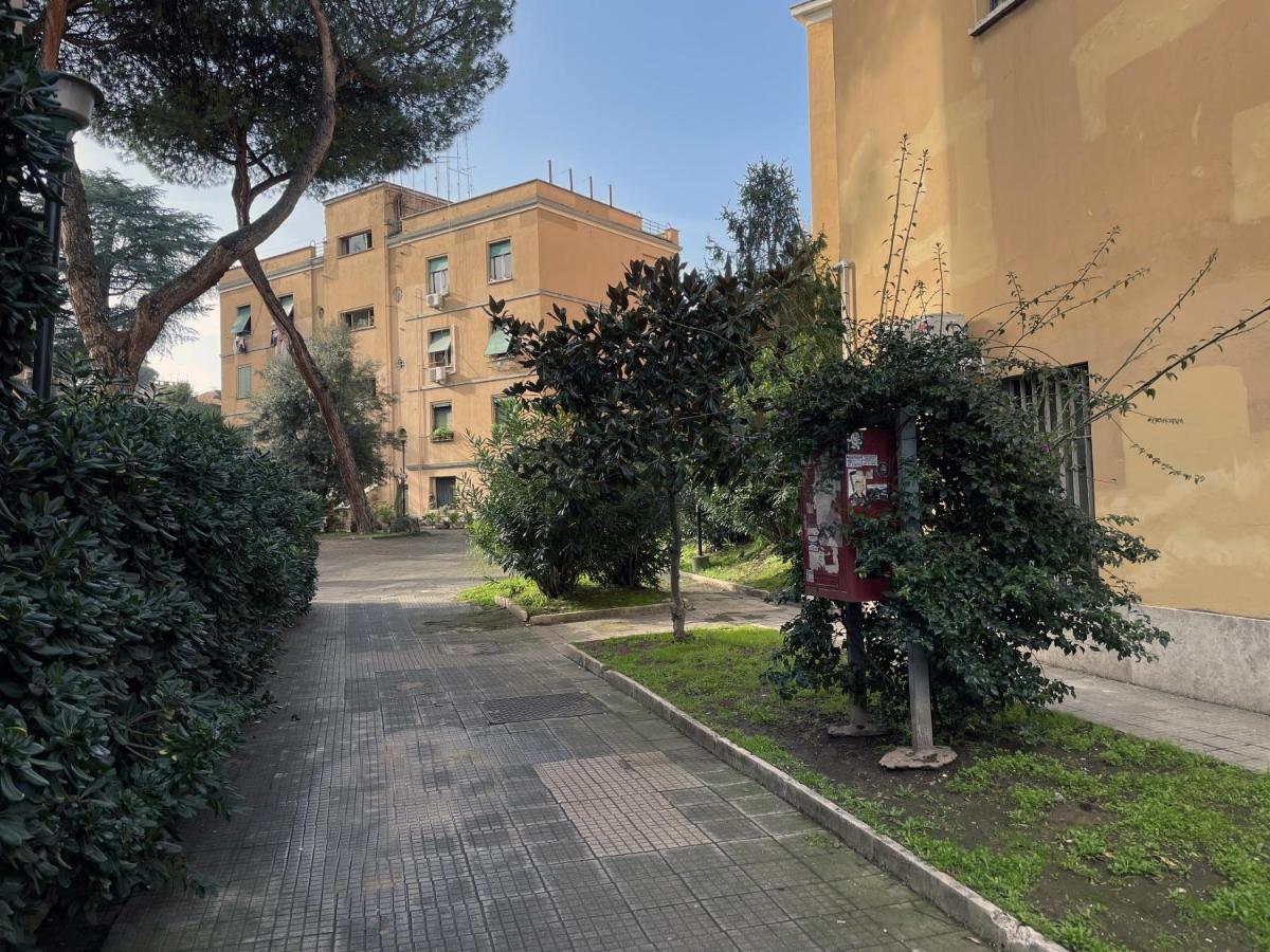 Casa Vacanze Garbatella Rome Bagian luar foto
