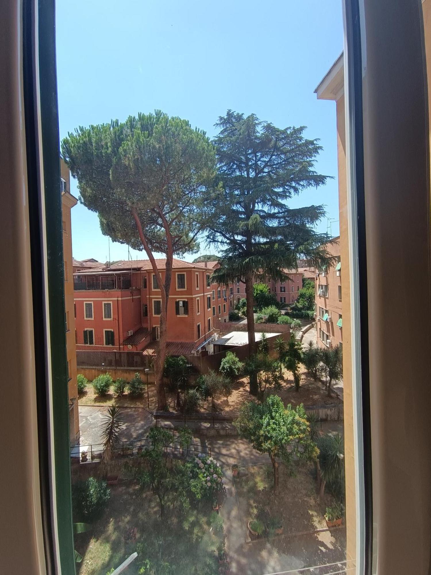 Casa Vacanze Garbatella Rome Bagian luar foto